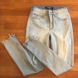 Express High Wasted Lightwash Distressed Demin